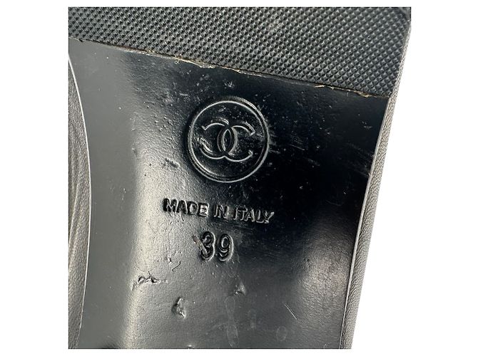 Ballerine Chanel in pelle nera con logo CC intrecciato - vista 11