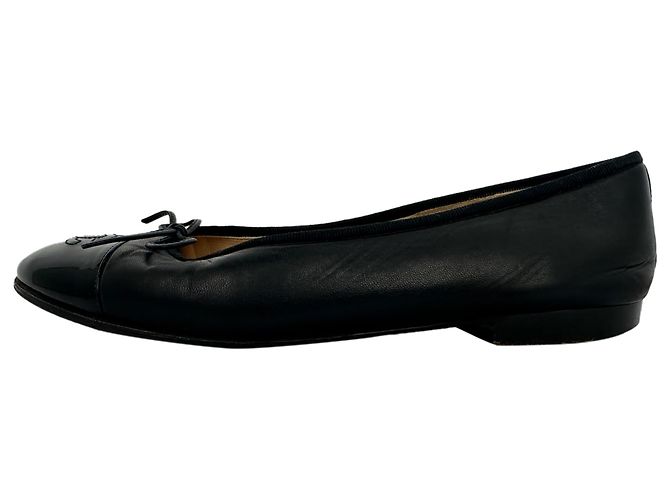 Ballerine Chanel in pelle nera con logo CC intrecciato - vista 7