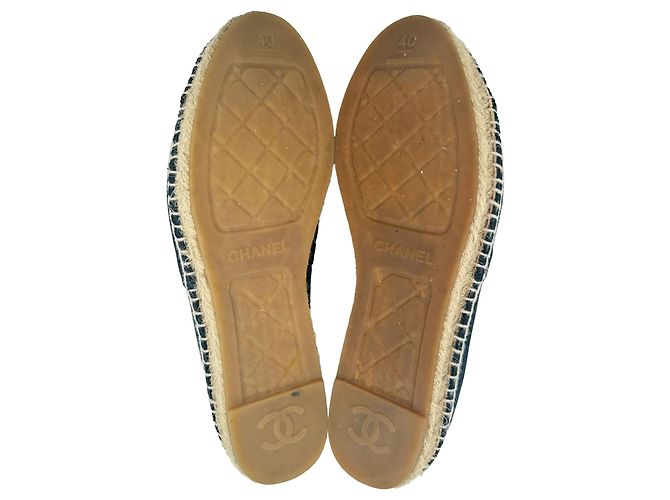 Espadrillas Chanel in velluto nero con logo CC intrecciato - vista 12