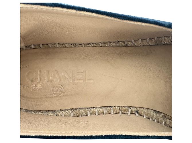 Espadrillas Chanel in velluto nero con logo CC intrecciato - vista 8