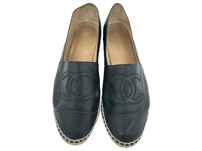 Espadrillas Chanel con logo CC intrecciato in pelle nera - vista 3