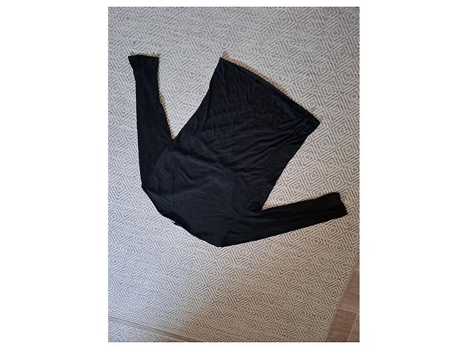Top Gucci negro de viscosa con hebilla decorativa - vista 2