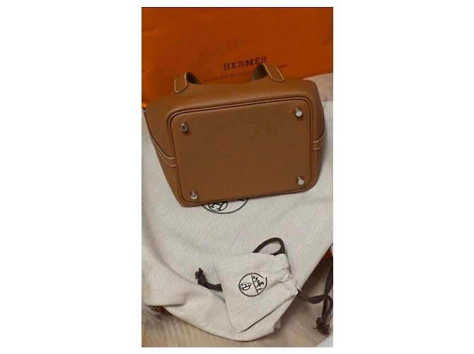 Hermès Picotin Lock 18 Taurillon Clemence Mala Gold - vista 4
