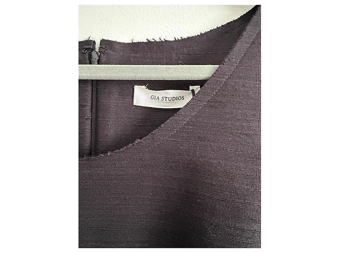 Autre Marque GIA STUDIOS Top de seda negro con flecos metálicos - vista 2