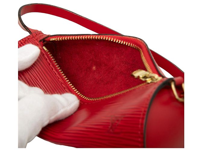 Borsa Louis Vuitton Epi Pochette Papillon rossa - vista 6