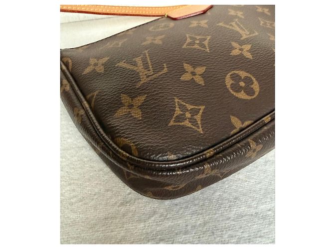 Louis Vuitton Multi Pochette Accessoires Monogram - Ansicht 8