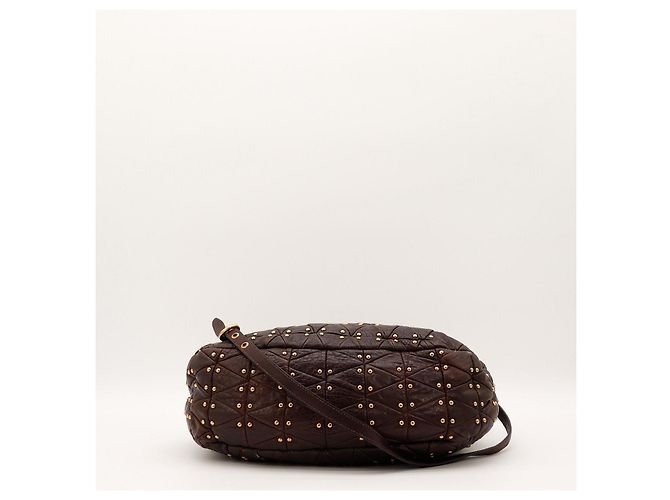 Miu Miu Borsa Hobo in pelle marrone borchiata - vista 5