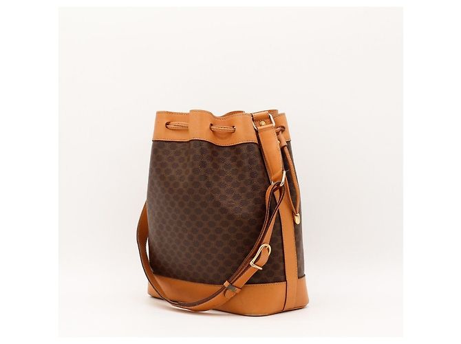 Céline Borsa Secchiello Monogram in Pelle Marrone - vista 4