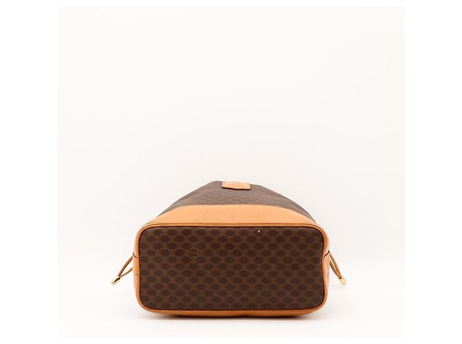 Céline Borsa Secchiello Monogram in Pelle Marrone - vista 5