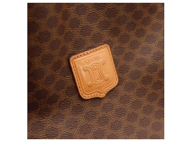 Céline Borsa Secchiello Monogram in Pelle Marrone - vista 7