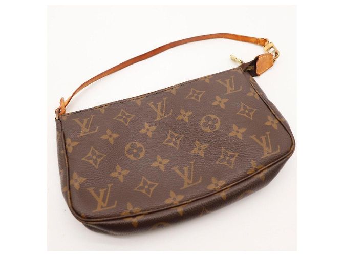 Louis Vuitton Pochette Accessoires Monogram Marrone - vista 6