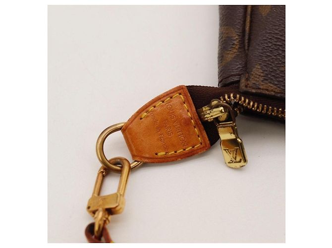 Louis Vuitton Pochette Accessoires Monogram Marrone - vista 7
