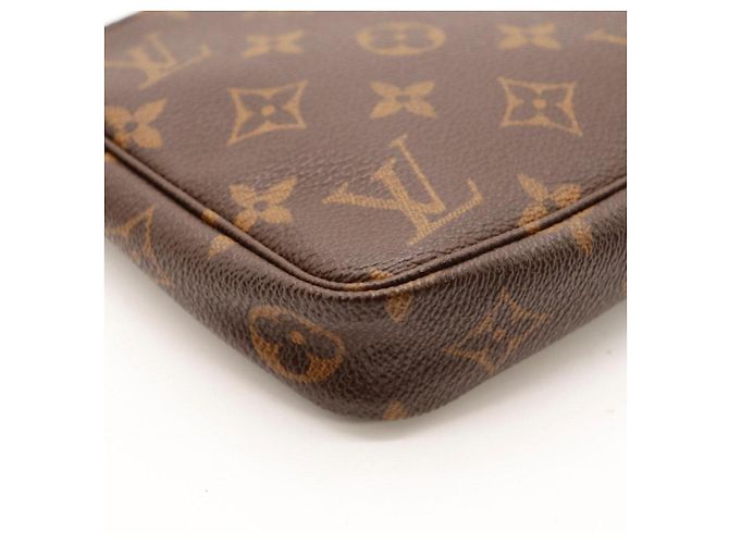 Louis Vuitton Pochette Accessoires Monogram Canvas Marrone - vista 9