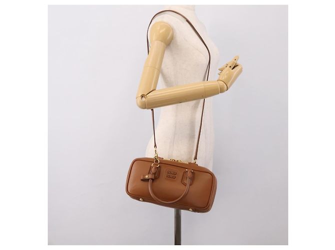 Miu Miu Arkady Hand Bag Leather 2way Brown Gold - vista 25