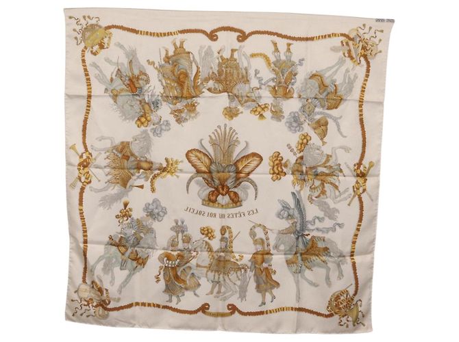 Hermès HERMES Carre 90 Scarf  LES FETES DU ROI SOLEIL  Silk White - vista 13