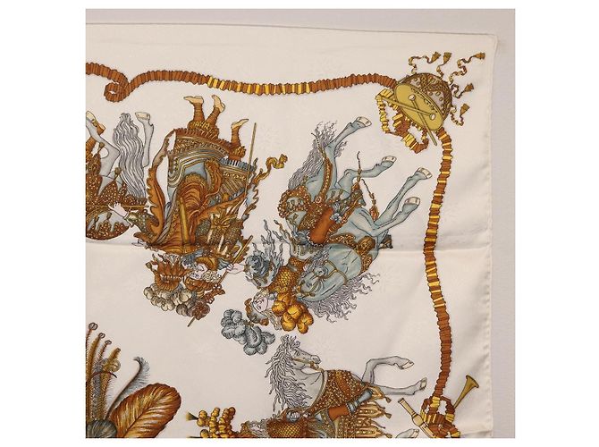 Hermès HERMES Carre 90 Scarf  LES FETES DU ROI SOLEIL  Silk White - vista 4