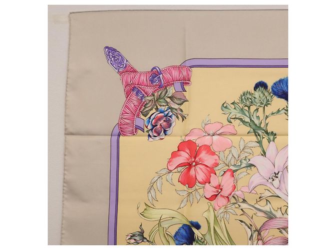 Hermès HERMES Carre 90 Scarf  LES TAMBOURS  Silk Yellow - vista 2