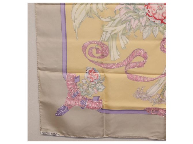 Hermès HERMES Carre 90 Scarf  LES TAMBOURS  Silk Yellow - vista 21