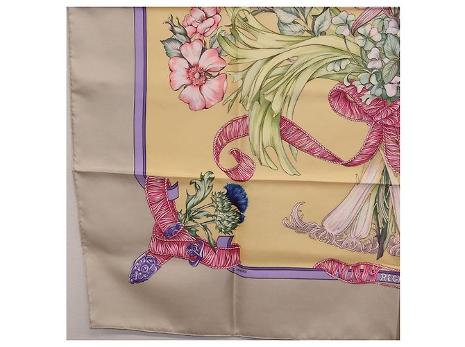 Hermès HERMES Carre 90 Scarf  LES TAMBOURS  Silk Yellow - vista 8
