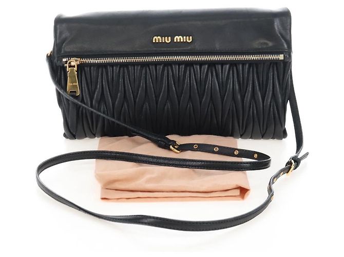 Miu Miu Matelasse Shoulder Bag Leather Black Gold Tone - vista 12