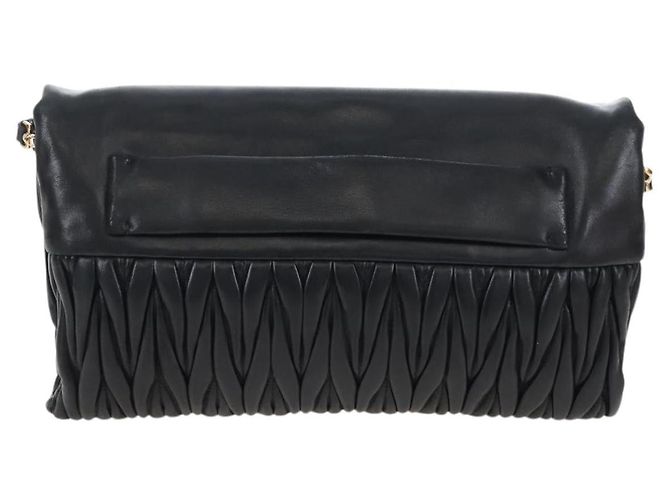 Miu Miu Matelasse Shoulder Bag Leather Black Gold Tone - vista 2