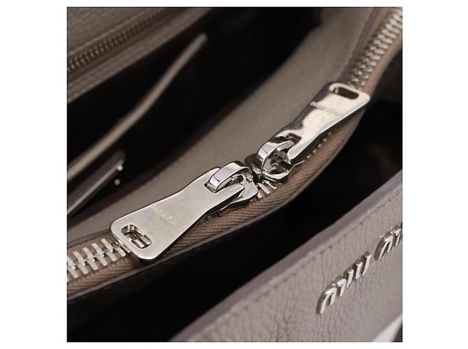 Miu Miu Hand Bag Leather 2way Gray Silver - vista 27