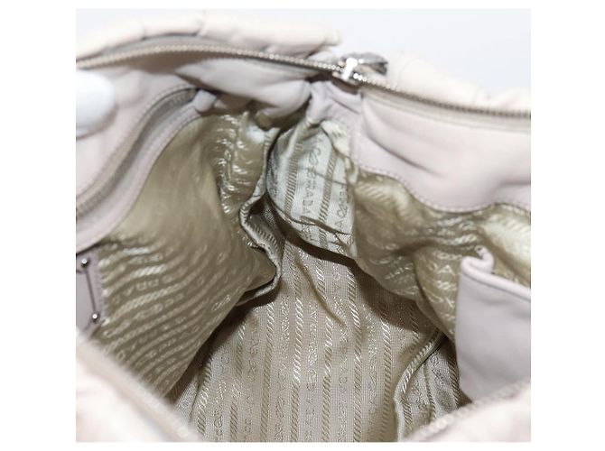 PRADA Geraffte Handtasche aus Leder 2way Grau Silber - Ansicht 27