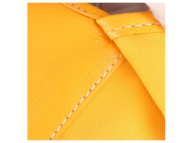Goyard Herringbone Saint Léger Backpack PVC Leather Yellow - vista 11