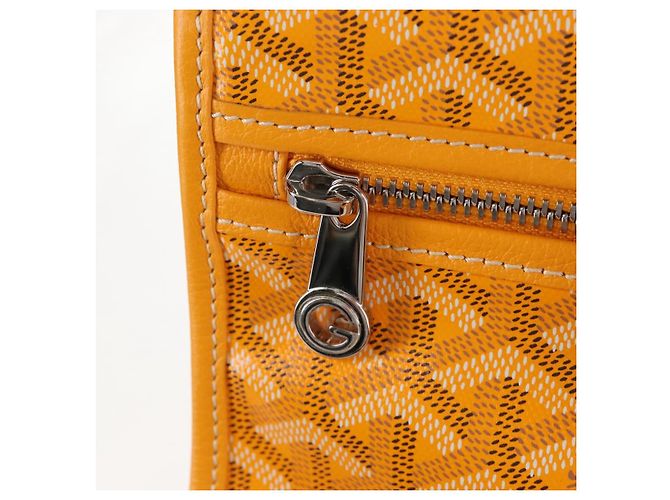 Goyard Herringbone Saint Léger Backpack PVC Leather Yellow - vista 22