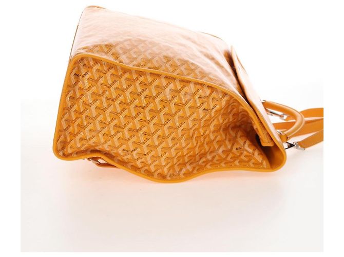 Goyard Herringbone Saint Léger Backpack PVC Leather Yellow - vista 4