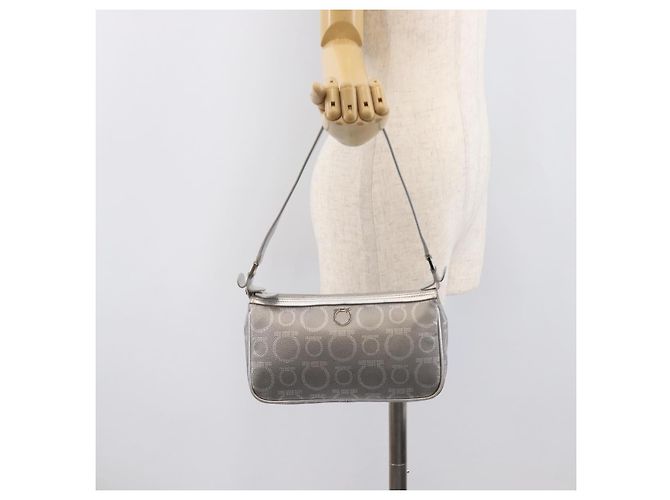 Salvatore Ferragamo Gancini Hand Bag Leather Silver - vista 25