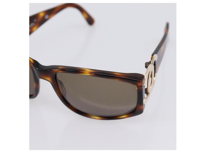 CHANEL Sunglasses plastic Brown CC - vista 8