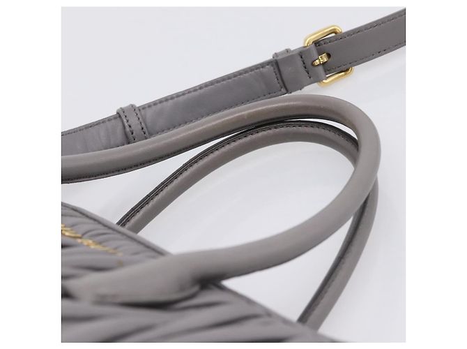 Miu Miu Matelasse Hand Bag Leather 2way Gray Gold Tone - vista 14