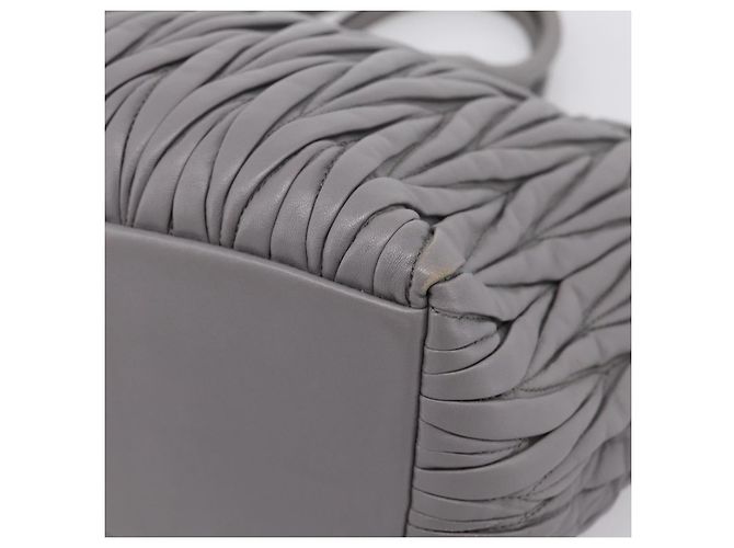 Miu Miu Matelasse Hand Bag Leather 2way Gray Gold Tone - vista 16