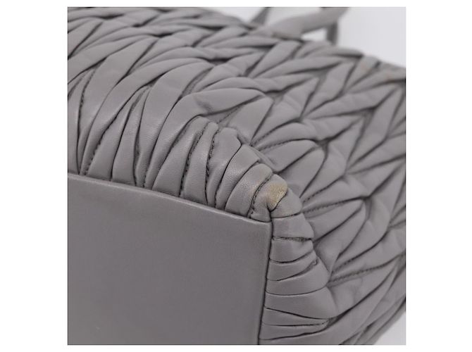 Miu Miu Matelasse Hand Bag Leather 2way Gray Gold Tone - vista 18