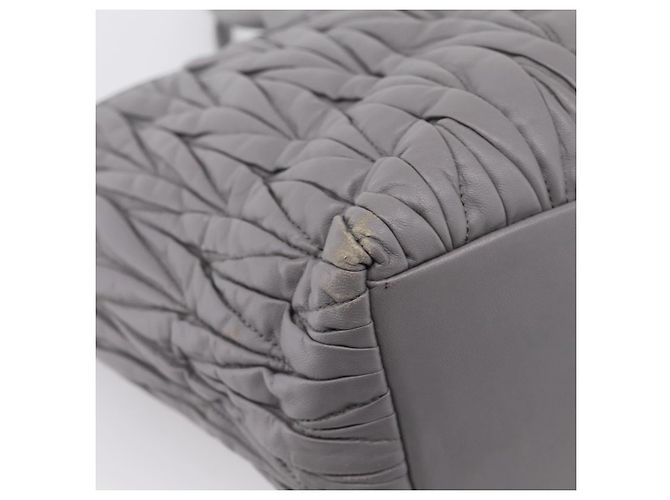 Miu Miu Matelasse Hand Bag Leather 2way Gray Gold Tone - vista 19