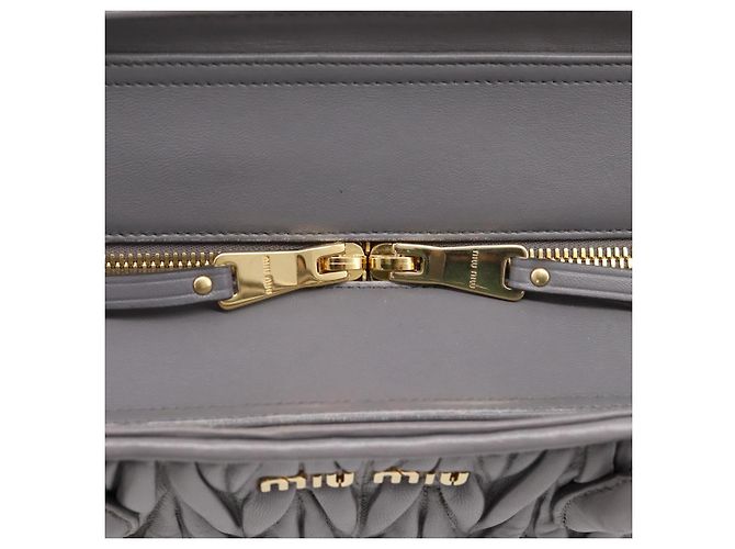 Miu Miu Matelasse Hand Bag Leather 2way Gray Gold Tone - vista 21