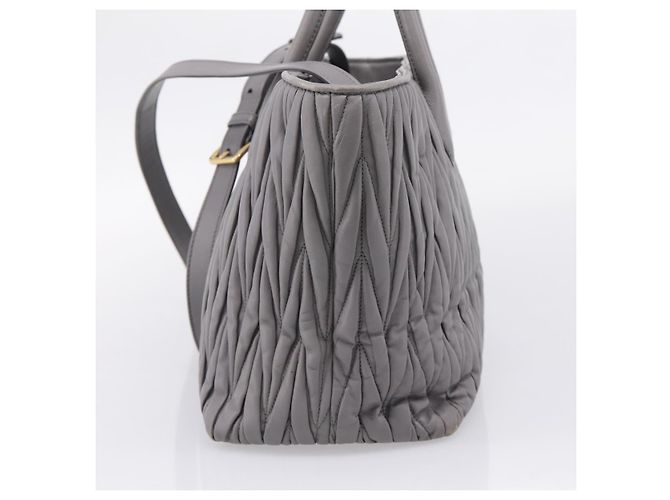 Miu Miu Matelasse Hand Bag Leather 2way Gray Gold Tone - vista 5