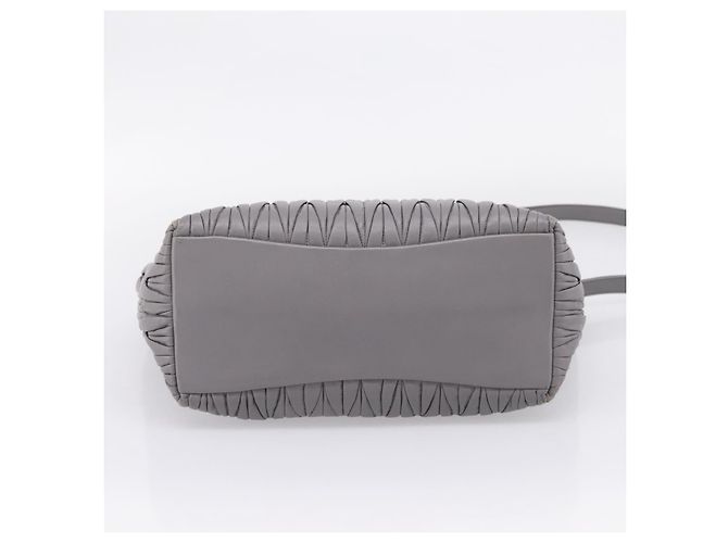 Miu Miu Matelasse Hand Bag Leather 2way Gray Gold Tone - vista 6