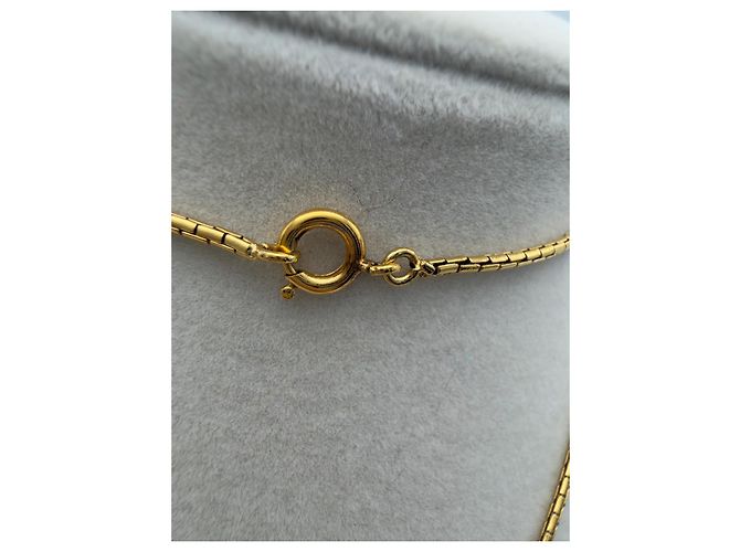 Collana Chanel Lion placcata oro con perla rossa - vista 8