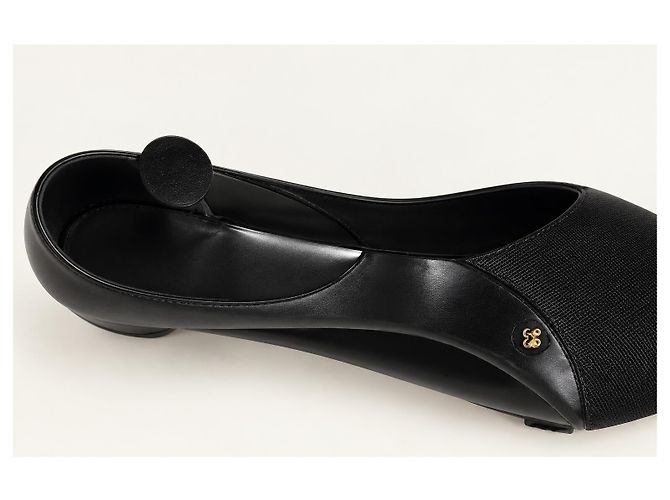 Miu Miu Mocassini in pelle nera a punta - vista 3