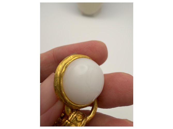Pendientes de clip Chanel CC con perlas sintéticas - vista 10