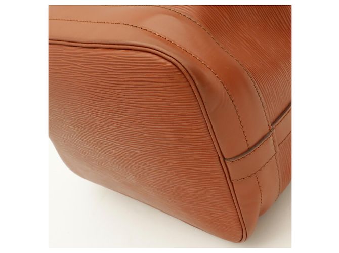 Borsa a tracolla Louis Vuitton Epi Noe - vista 4