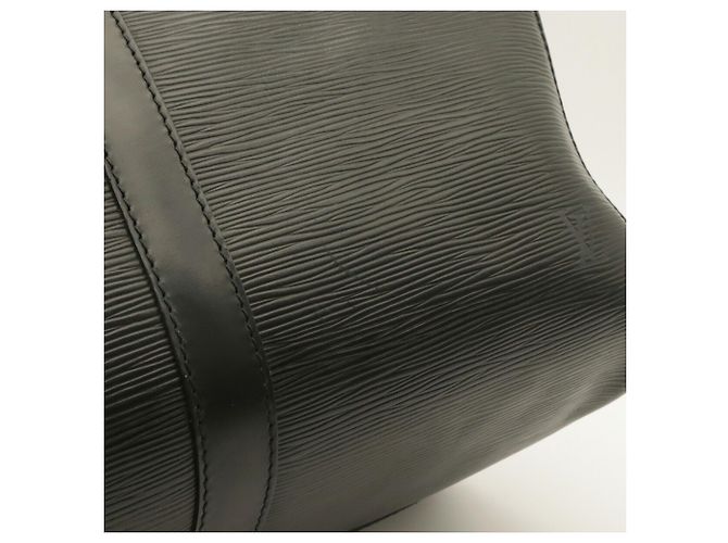 Borsa Boston Louis Vuitton Keepall 45 in pelle Epi - vista 5