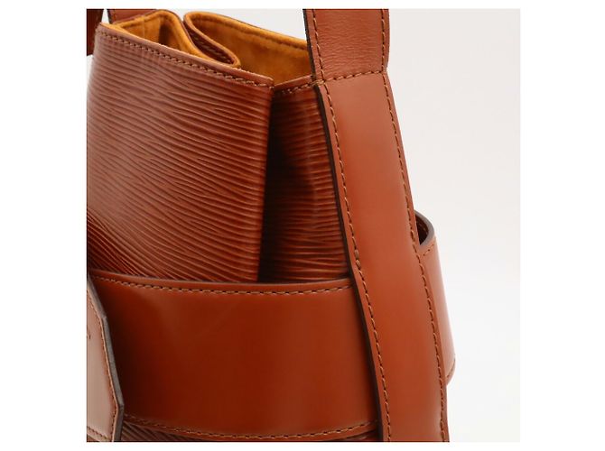 Louis Vuitton Epi Sac Depaule GM Shoulder Bag - vista 5