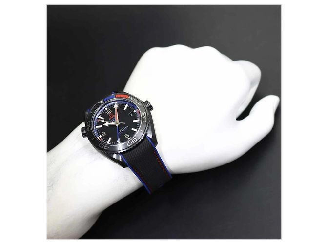 Omega Seamaster Planet Ocean 600M Co-Axial GMT Deep Black - vista 4