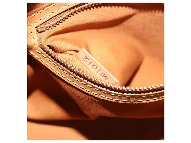 Louis Vuitton Reade Monogram Vernis PM - vue 7