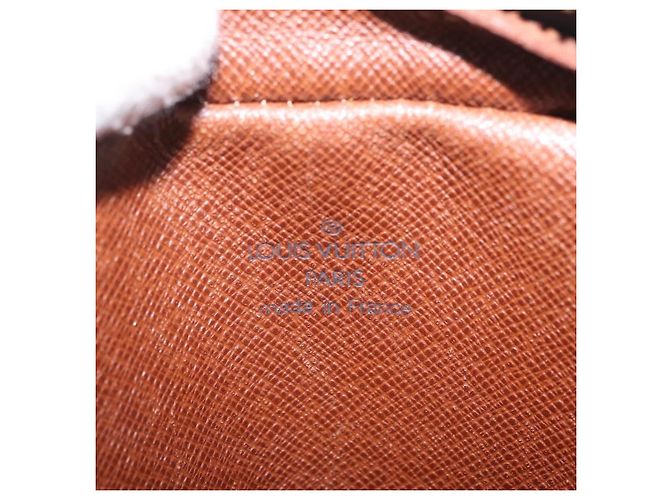 Louis Vuitton Amazone Monogram Canvas MM - vue 6