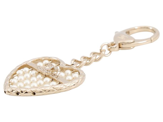 Portachiavi Chanel - Cuore in perle finte Coco Mark - vista 2