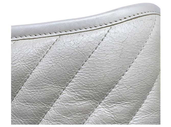 Chanel Schultertasche mit Kette - Ansicht 10